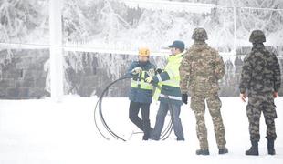 Solidarnost med Slovenci: brezplačna malica, topla postelja in urejena pričeska