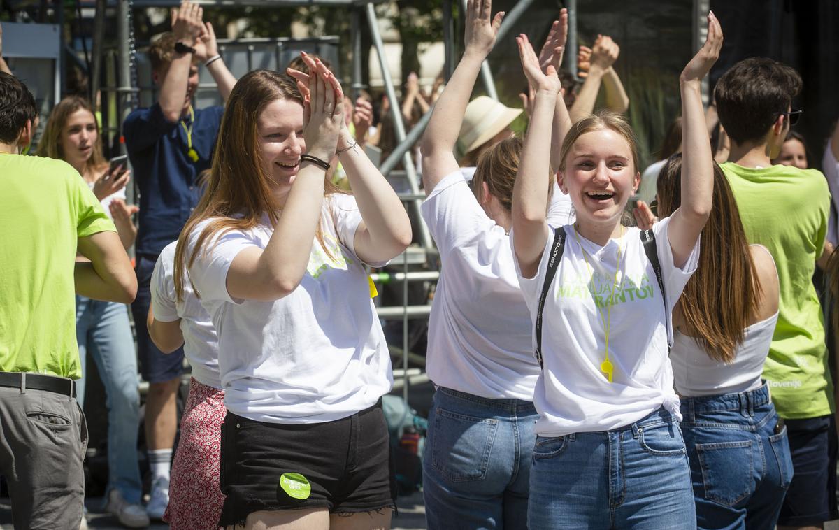 Maturantska parada 2022 | Ustni izpiti bodo na vseh šolah v skladu z maturitetnim koledarjem od 13. do 22. junija. V tem roku bodo potekali tudi izpiti iz četrtega predmeta poklicne mature. | Foto Bojan Puhek