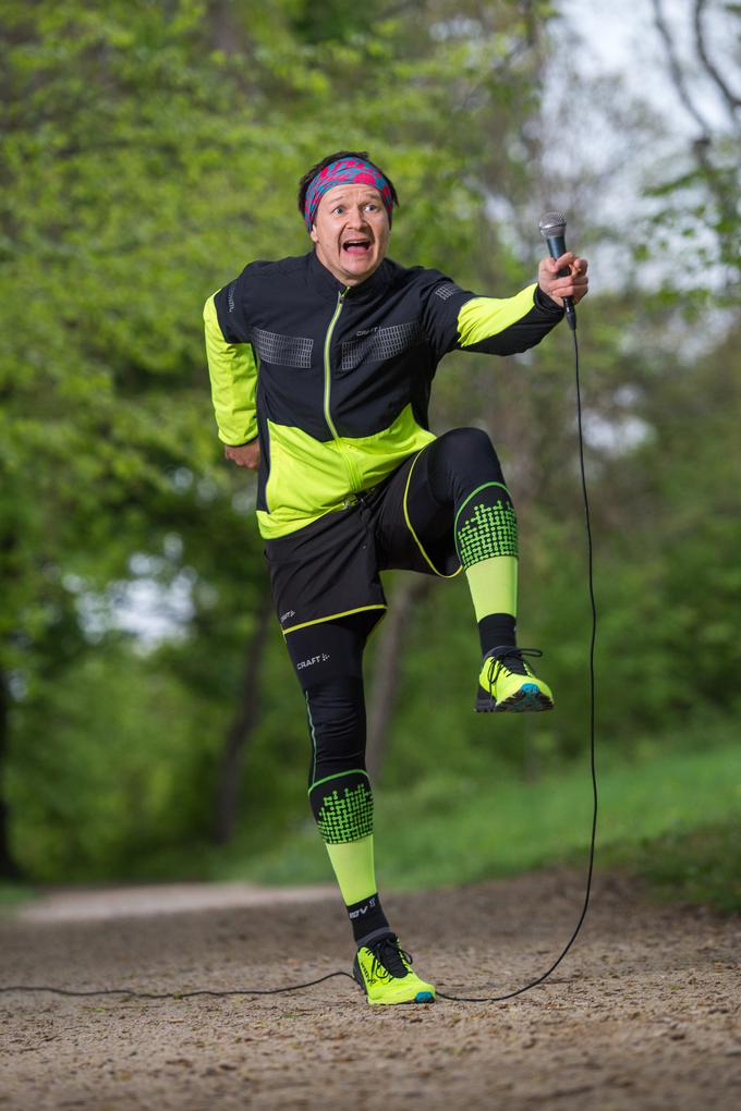 Tek mu je povsem spremenil življenje. Priznava, da ne nujno samo v pozitivno smer. | Foto: Boštjan Selinšek  @ Plankton Media