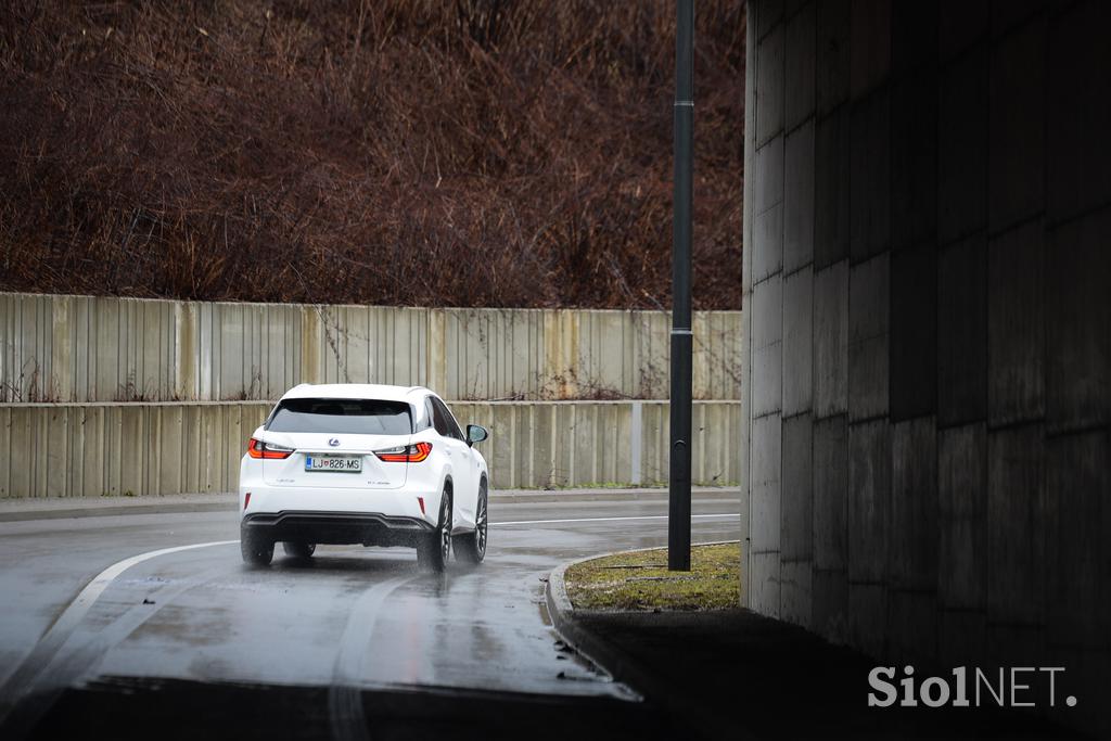 Lexus RX - fotogalerija testnega vozila