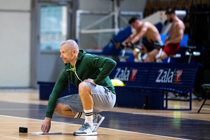 Novi trener HK SŽ Olimpija Mitja Šivic je zadnji majski dan z varovanci začel priprave na novo sezono, v kateri bo Olimpija stopila na višjo tekmovalno raven, v ligo IceHL. | Foto: Matic Klanšek Velej/Sportida