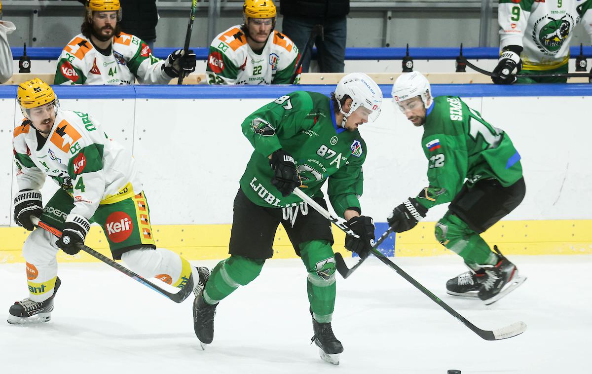 HK Olimpija Lustenau hokej Marc Olivier Vallerand | Hokejisti Olimpije so polfinale odprli z zmago s 4:2 nad Lustenauom. | Foto Vid Ponikvar