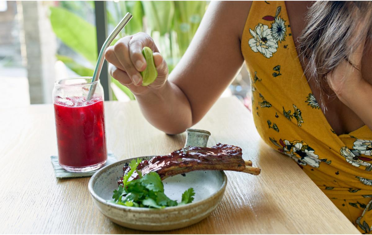 LCHF, keto dieta | Poveličevanje beljakovin in maščob ter zanemarjanje ogljikovih hidratov lahko vodi do resnih bolezni. | Foto Getty Images