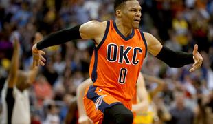 Američan Russell Westbrook je postal najbolje plačani košarkar vseh časov