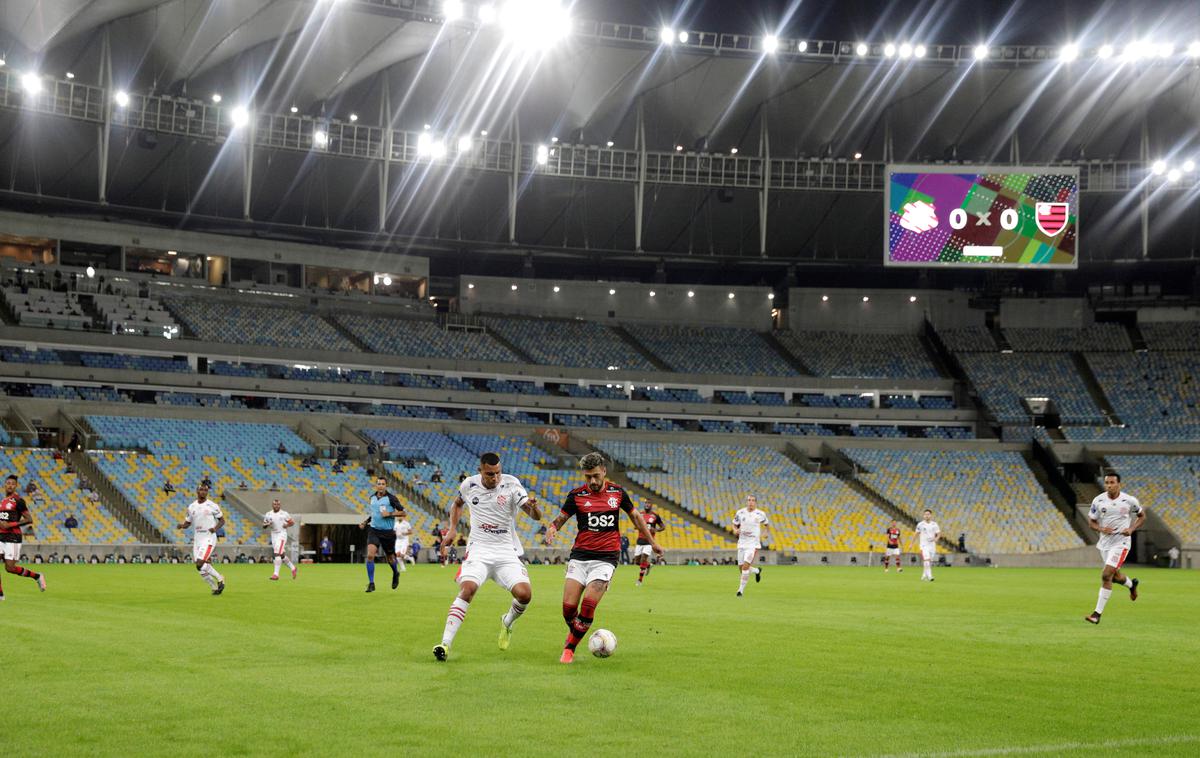 Flamengo Rio Maracana | Flamengo je pred praznimi tribunami nadigral moštvo Bangu. | Foto Reuters