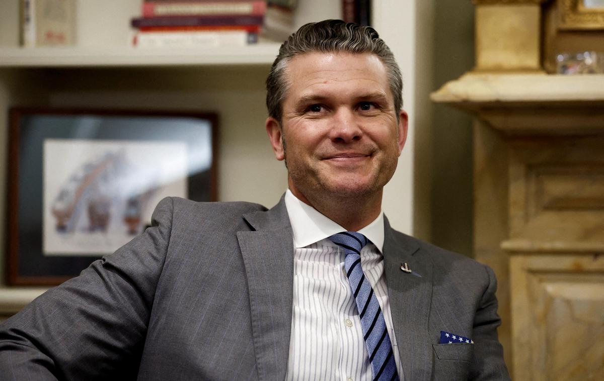 Pete Hegseth | Hegsethova kandidatura je bila sporna od vsega začetka zaradi obtožb o spolnih napadih, zlorabi alkohola in slabem finančnem upravljanju dobrodelnih organizacij za veterane, kar je vse zanikal. | Foto Reuters