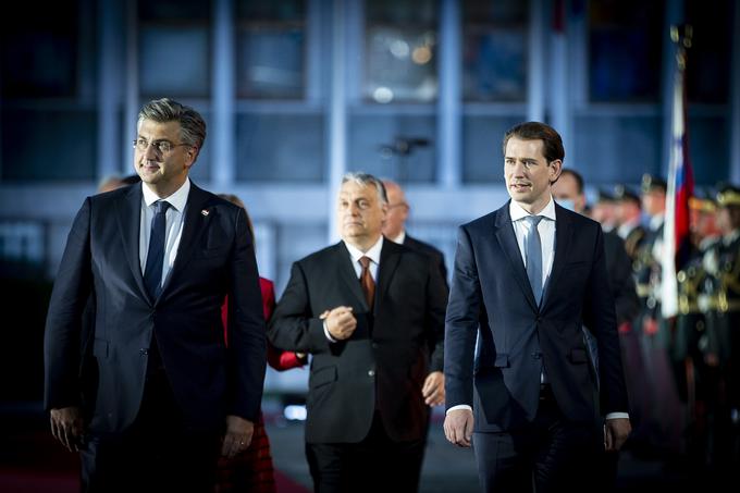 Hrvaški predsednik vlade Andrej Plenković, madžarski premier Viktor Orban in avstrijski kancler Sebastian Kurz. | Foto: Ana Kovač