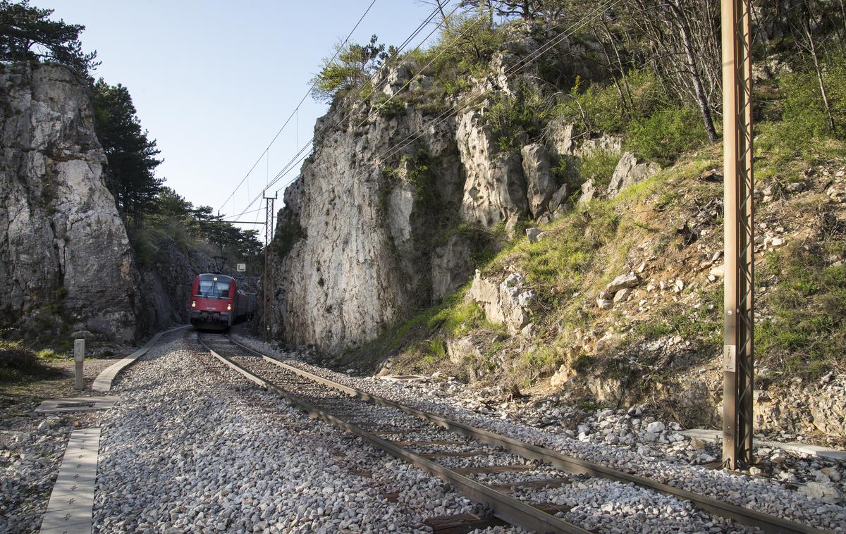 drugi tir  Urad vlade za komuniciranje | Začetek gradnje drugega tira je blizu kot še nikoli doslej, je danes na dogodku Luke Koper menila ministrica za infrastrukturo Alenka Bratušek. | Foto Urad vlade za komuniciranje