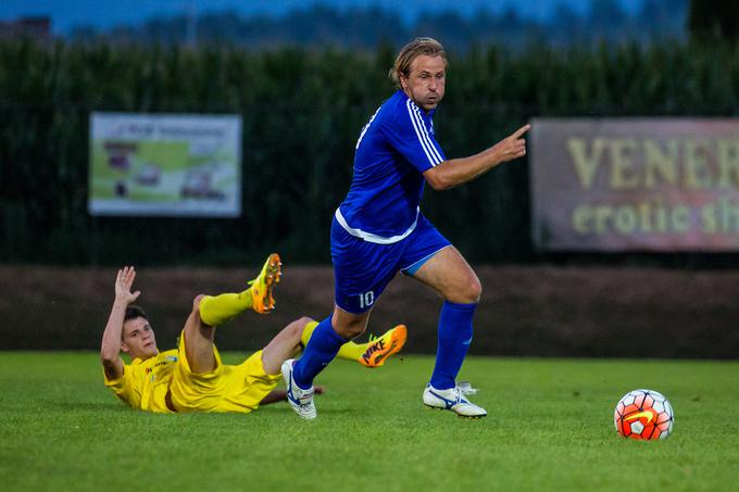 Čeprav ima slabih 40 let, dosega zadetke kot po tekočem traku. | Foto: Grega Valančič/Sportida