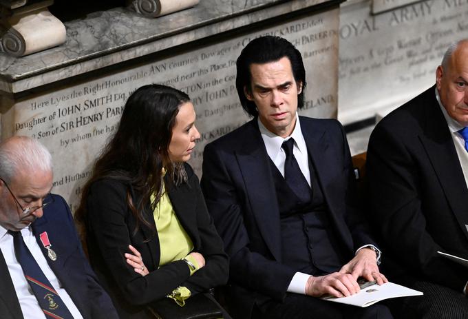 Med gosti v Westminstrski opatiji je bil tudi glasbenik Nick Cave. | Foto: Reuters