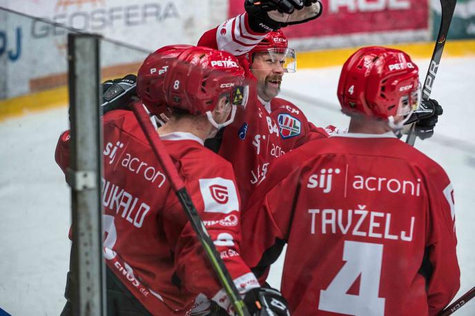 HDD Jesenice | Jeseničani so visoko zmagali v Mariboru.  | Foto Domen Jančič