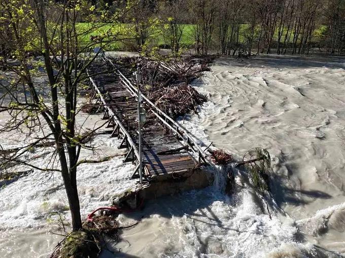 Kamp Šobec. Poplave. | Foto: Gasilci Lesce