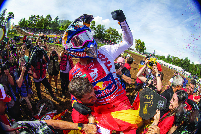 Zdaj je prvič v MXGP lovoriko osvojil Jorge Prado (dvakrat prej v MX2). | Foto: GasGas