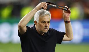 Mourinho dobil kazen