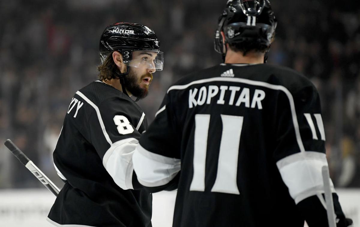 Anže Kopitar | Kapetan Anže Kopitar in soigralci so ponovno razočarali svoje navijače. | Foto Gulliver/Getty Images