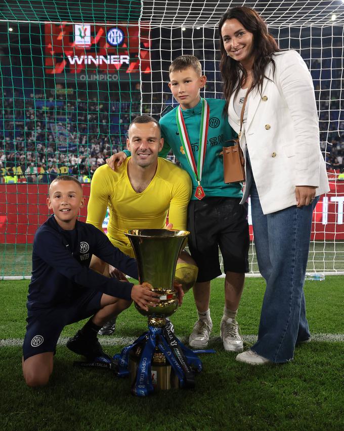 Samir Handanović je letos z Interjem osvojil italijanski pokal. | Foto: AP / Guliverimage