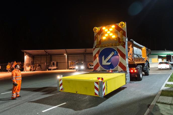 DARS varnostni naletni meh in delovna zapora na avtocesti | Foto Klemen Korenjak