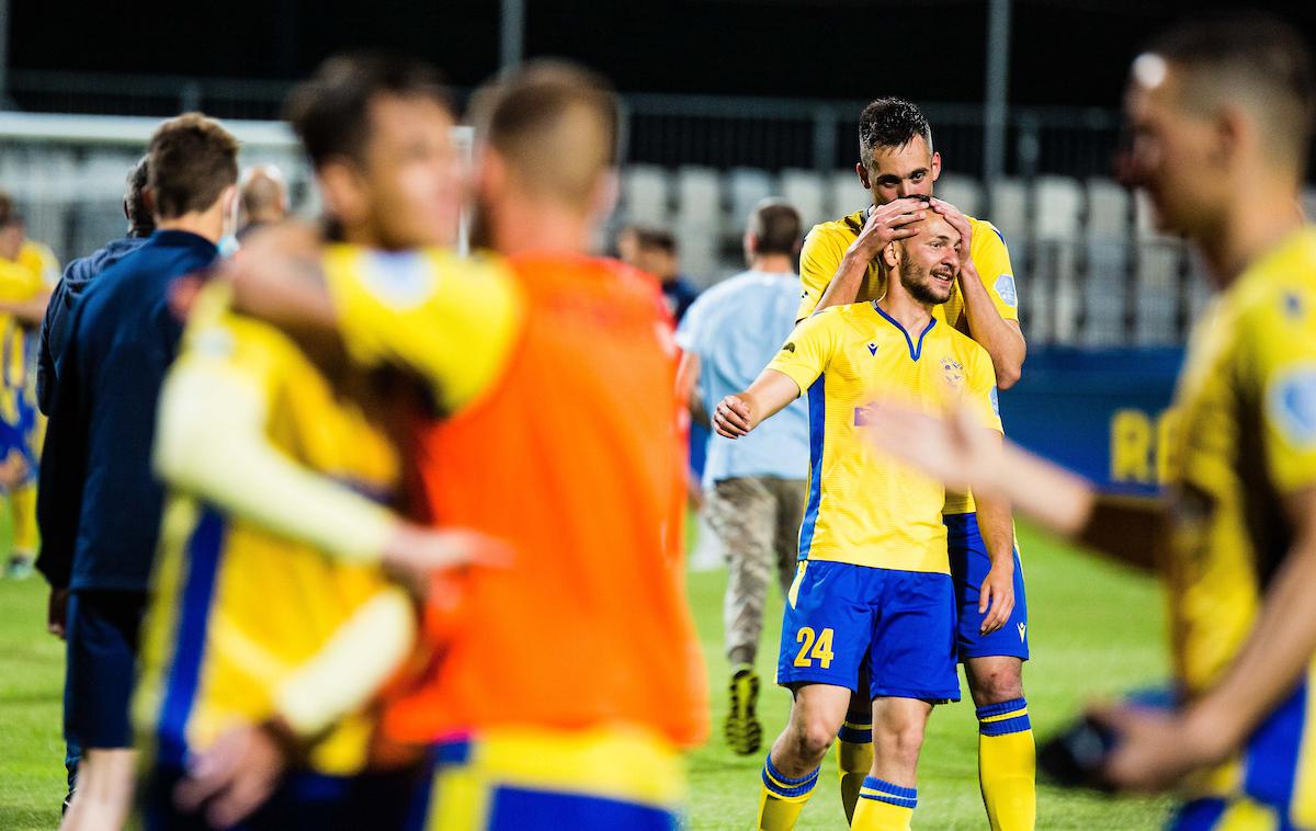 Koper, Krka | Koprčani so še vedno nepremagani. V petih nastopih so osvojili kar 13 točk. | Foto Grega Valančič/Sportida