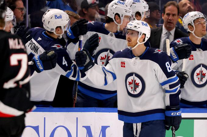 Winnipeg Jets so končali niz porazov. | Foto: Reuters