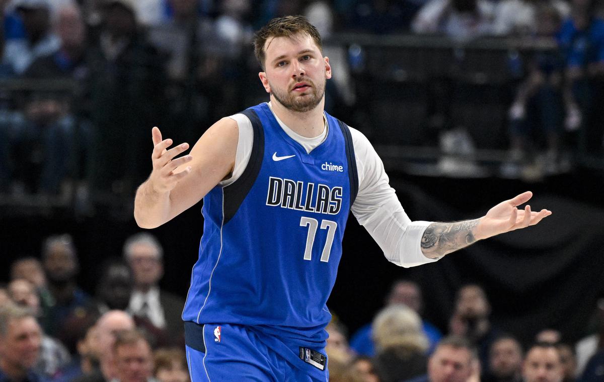 Luka Dončić | Luka Dončić je zaradi poškodbe stegenske mišice izpustil gostovanje Dallas Mavericks v Oklahoma Cityju. | Foto Reuters