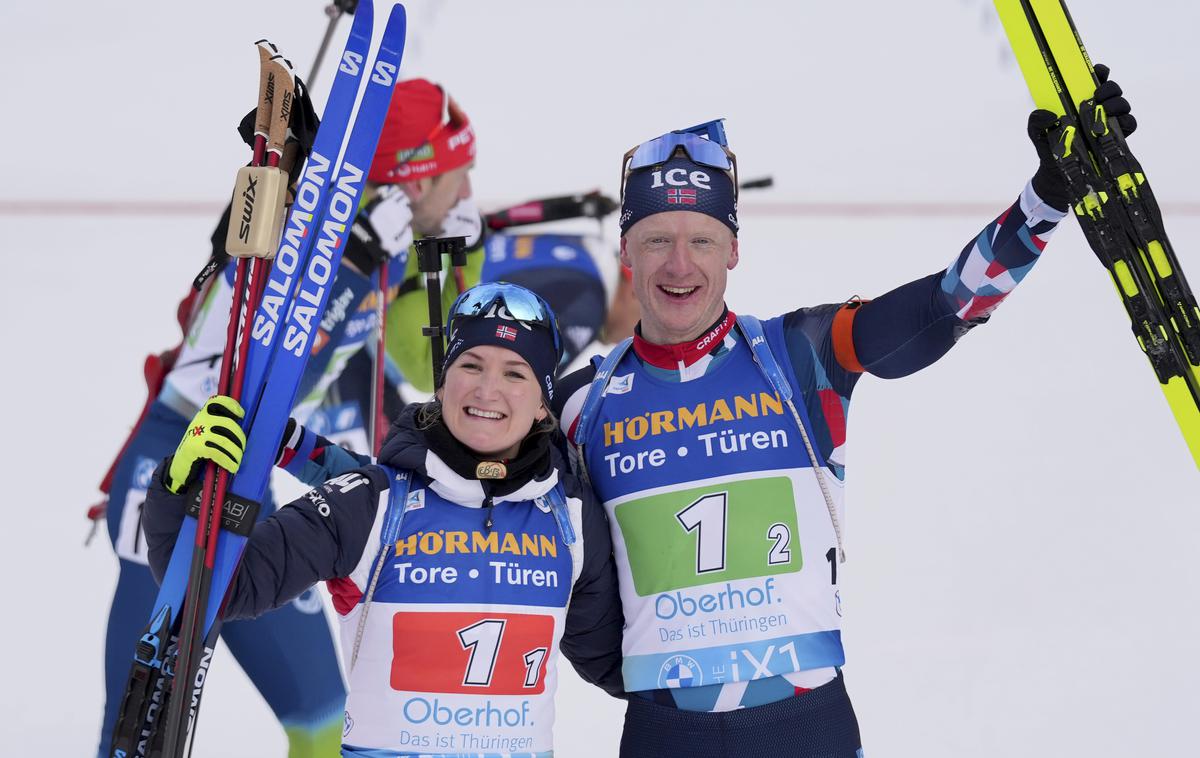 Johannes Thingnes Boe | Johannes Thingnes Boe je v paru z Marte Olsbu Roeiseland osvojil naslov svetovnega prvaka v mešanih parih. Norvežan je postal prvi biatlonec, ki je na enem svetovnem prvenstvu osvojil pet zlatih kolajn. | Foto Guliverimage