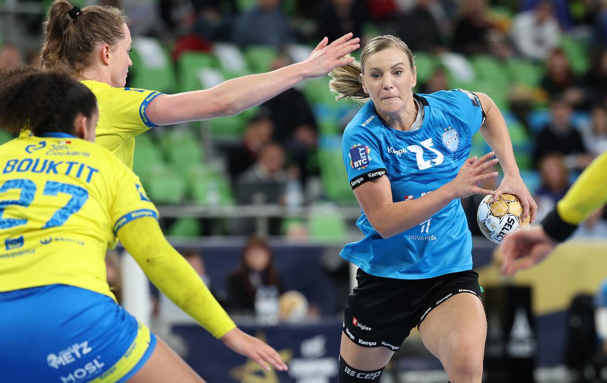 EHF liga prvakinj: Krim Mercator - Metz | Rokometašice Krima Mercatorja so visoko izgubile na gostovanju v Franciji. Rokometašice Metza so bile boljše s 40:31. | Foto www.alesfevzer.com