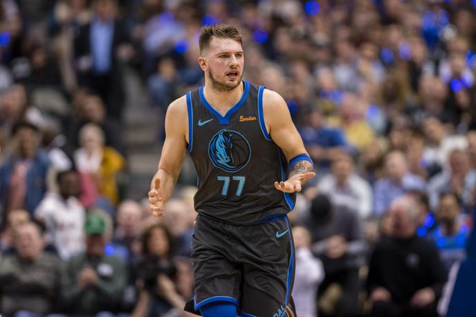 Luka Dončić | Luka Dončić je s svojimi igrami obnorel košarkarske navdušence v ligi NBA. | Foto Reuters