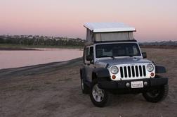 Jeep Wrangler J30 – lahki "off-road" bivalnik