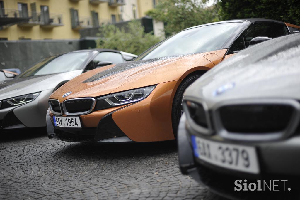 BMW i8 roadster