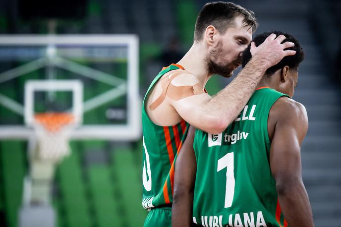 EuroCup: Cedevita Olimpija - Brescia Yogi Ferrell Zoran Dragić | Zoran Dragić bo dlje časa odsoten s parketa. | Foto Vid Ponikvar