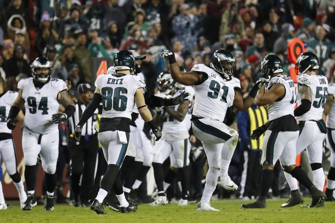 Philadelphia Eagles | Philadelphia Eagles so se z zmago nad Washington Redskins zavihteli v končnico. | Foto Reuters