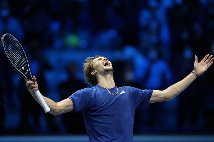 Alexander Zverev | Alexander Zverev je v finalu zaključnega turnirja v Torinu premagal Danila Medvedjeva. | Foto Guliverimage