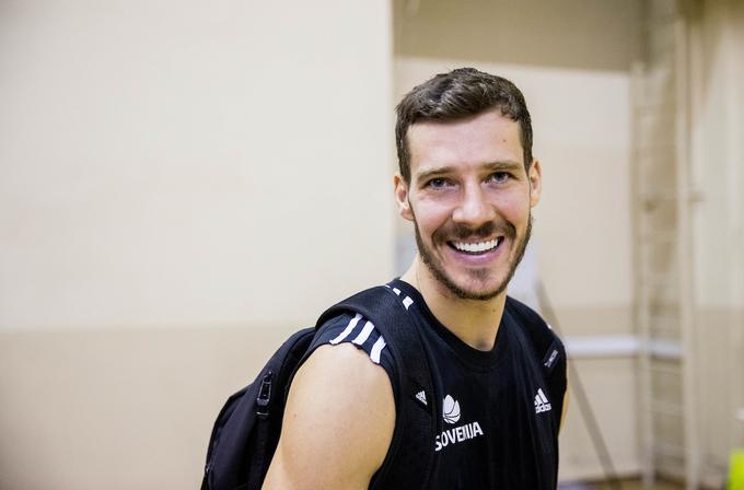 Kapetan Goran Dragić je pred tekmo z Ukrajino dobro razpoložen. | Foto: Vid Ponikvar