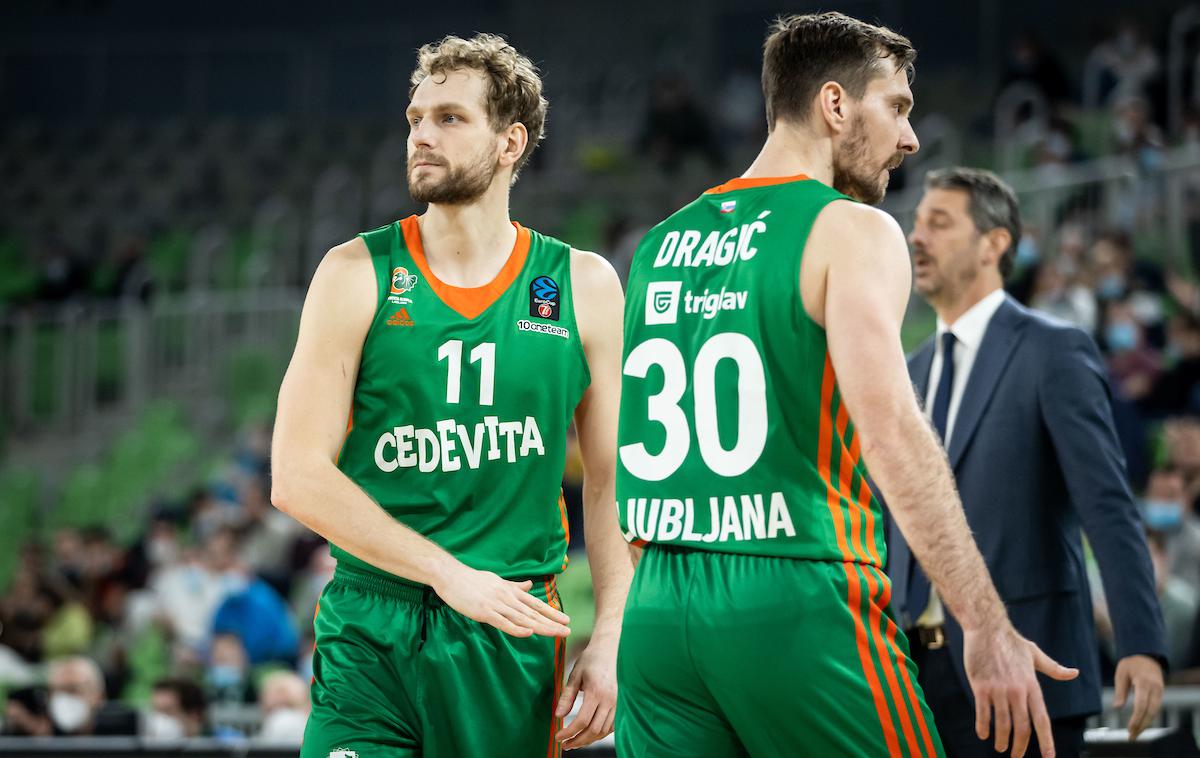 KK Cedevita Olimpija : Gran Canaria, EuroCup, Jaka Blažič, Zoran Dragić | Jaka Blažič in Zoran Dragić, ki je debitiral v dresu Cedevite Olimpije, nista mogla preprečiti visokega poraza proti Gran Canarii. | Foto Vid Ponikvar/Sportida