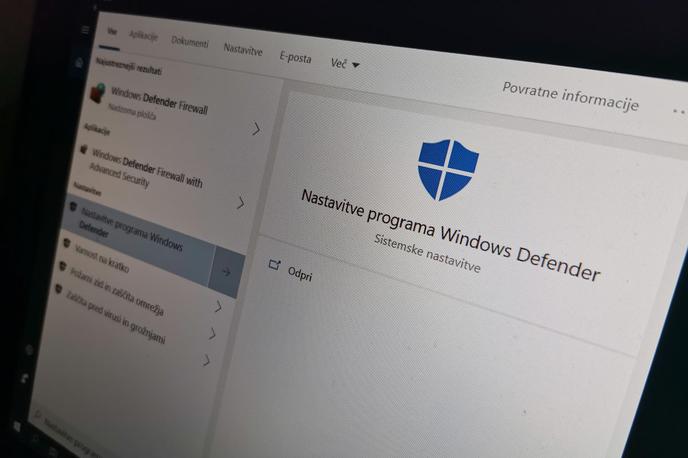 Windows Defender | Windows Defender je v treh disciplinah dva meseca trajajočega preizkusa, zaščiti, zmogljivosti in uporabnosti, dosegel vseh šest mogočih točk. | Foto Matic Tomšič