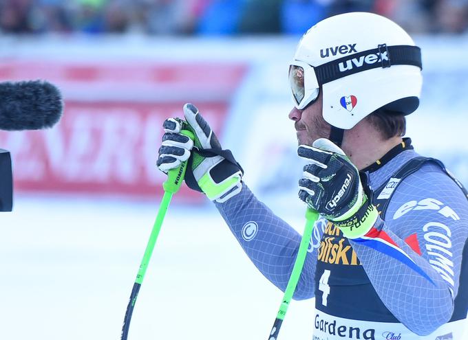 Johan Clarey s čelado v spomin na reprezentančnega sotekmovalca. | Foto: Sportida