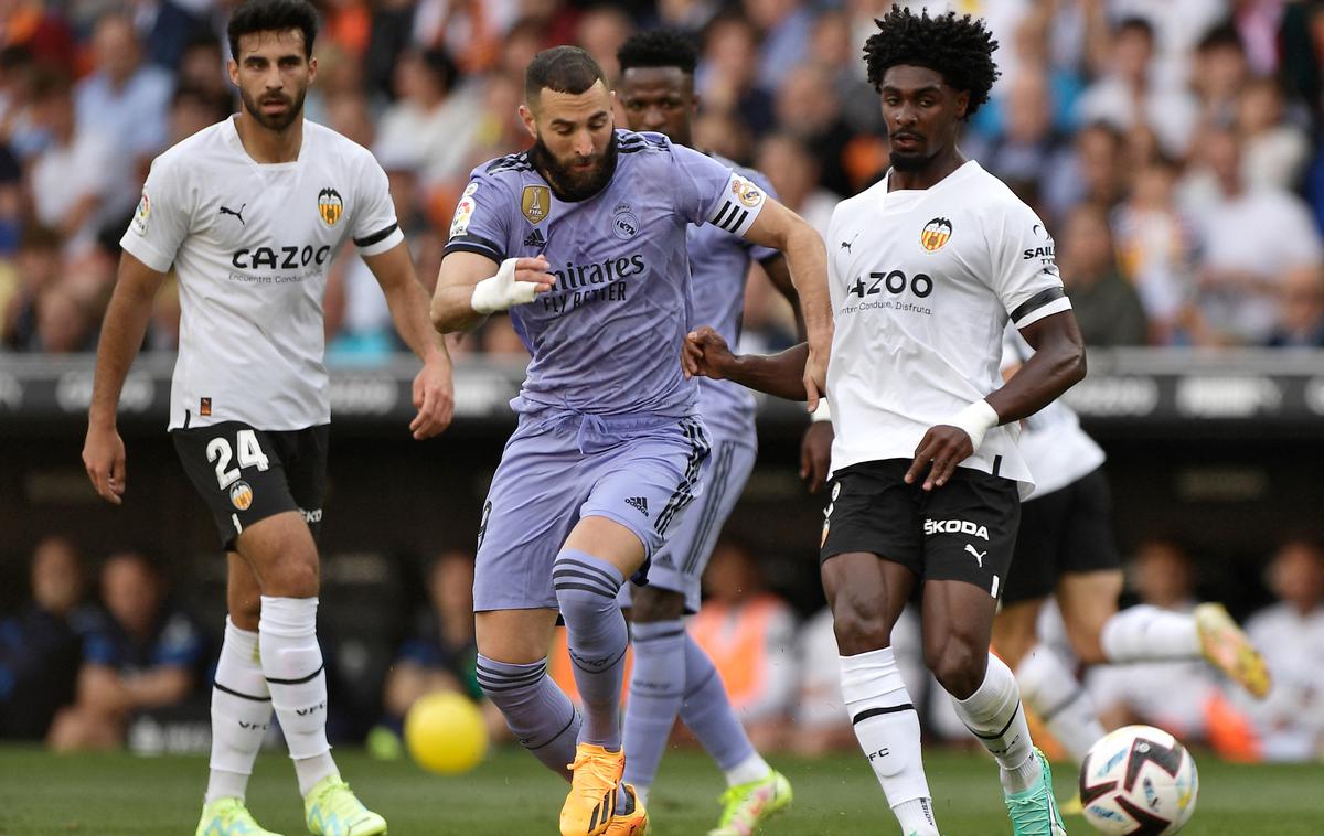 Valencia - Real Madrid | Real Madrid je v Valencii izgubil z 0:1 in drugo mesto predal Atleticu. | Foto Reuters