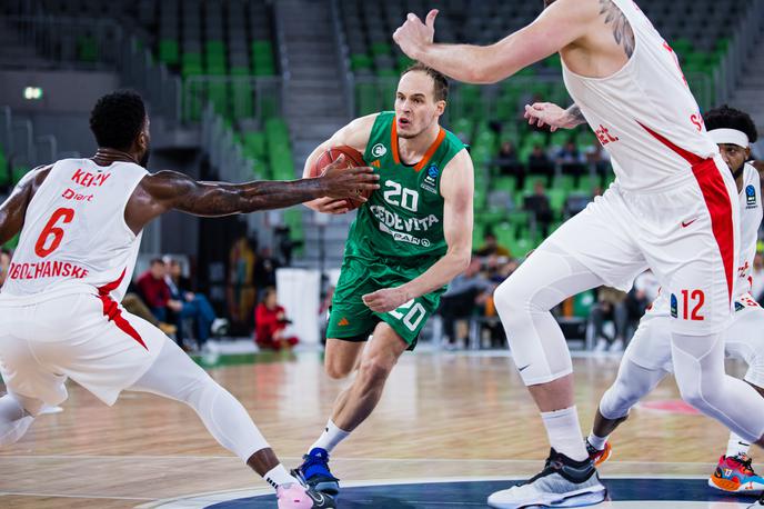 EuroCup: Cedevita Olimpija - Prometej Klemen Prepelič | Cedevita Olimpija je v Stožicah izgubila obračun z ukrajinskim Prometejem. Klemen Prepelič je za ljubljansko moštvo debitiral z dvojnim dvojčkom. | Foto Grega Valančič/www.alesfevzer.com