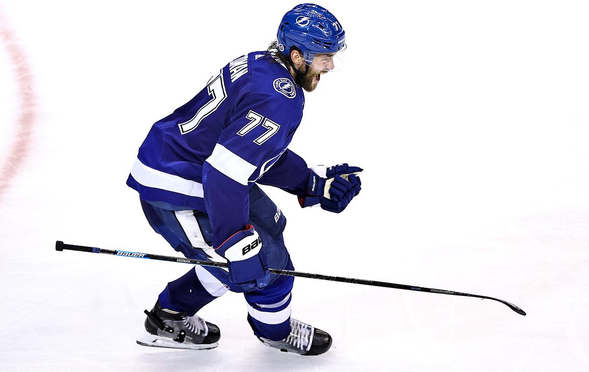 Victor Hedman | Victor Hedman je odločil zmagovalca na petem dvoboju med Tampo in Bostonom. | Foto Guliver/Getty Images