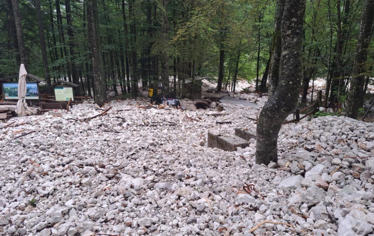 Logarska dolina |  Kljub vsemu bo vsaj del poti še vedno odprt, zato je obisk Logarske doline mogoč še naprej. | Foto STA