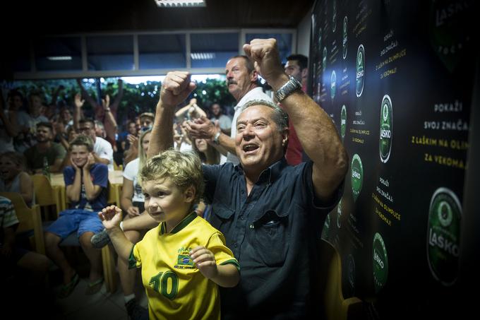 Vasilijev oče Stanislav, tudi sam nekoč uspešen jadralec, je na tretjo olimpijsko medaljo svojega sina najbolj ponosen. | Foto: 