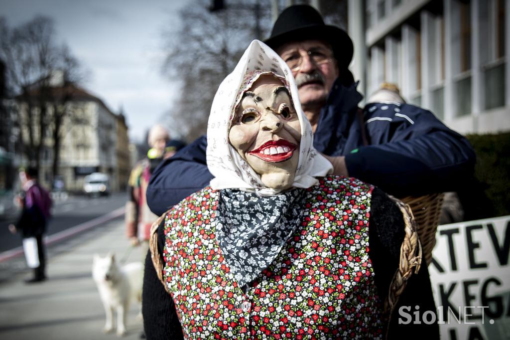 Tradicionalni pustni liki s Ptujskega