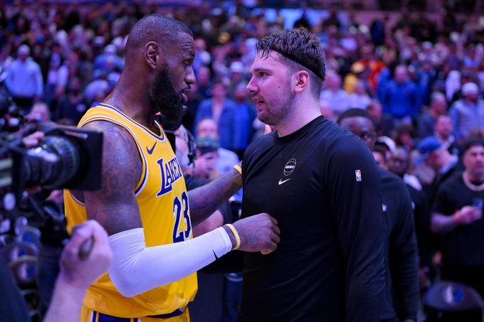 LeBron James in Luka Dončić se zelo spoštujeta. | Foto: Reuters