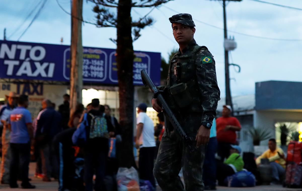 Brazilija | Vojska bo sprva na meji med Brazilijo in Venezuelo ostala dva tedna, nato pa bodo njeno prisotnost po potrebi podaljšali.