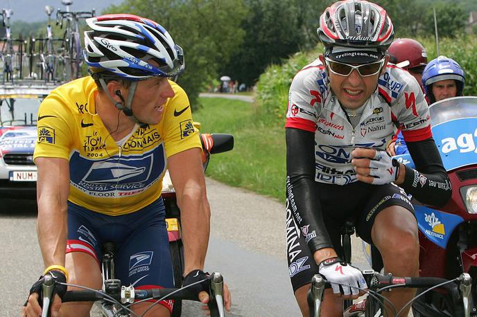 Armstrong Simeoni | Lance Armstrong je grozil italijanskemu kolesarju Filippu Simeoniju in ga javno ponižal, a mu je ta to pripravljen oprostiti. "Vsak si zasluži drugo priložnost, tudi Armstrong," pravi. | Foto Getty Images