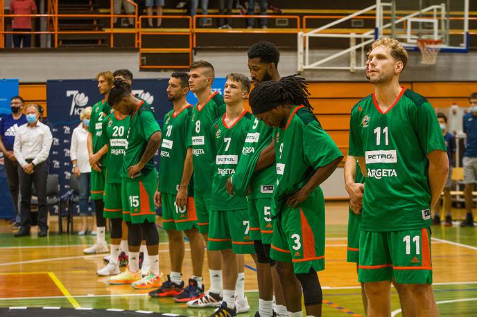 KK Krka : KK Cedevita Olimpija, superpokal | Košarkarji Olimpije so naslednja slovenska ekipa, ki se je znašla v karanteni. | Foto Urban Meglič/Sportida