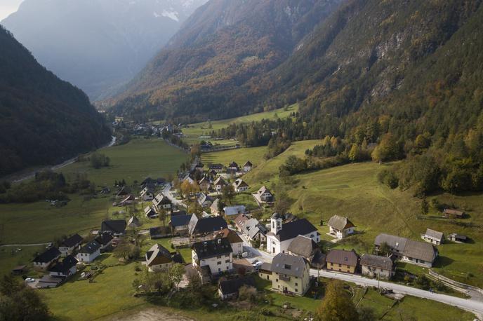 Log pod mangartom | Potres so čutili prebivalci širše okolice Bovca in Kranjske Gore. | Foto Anže Malovrh/STA