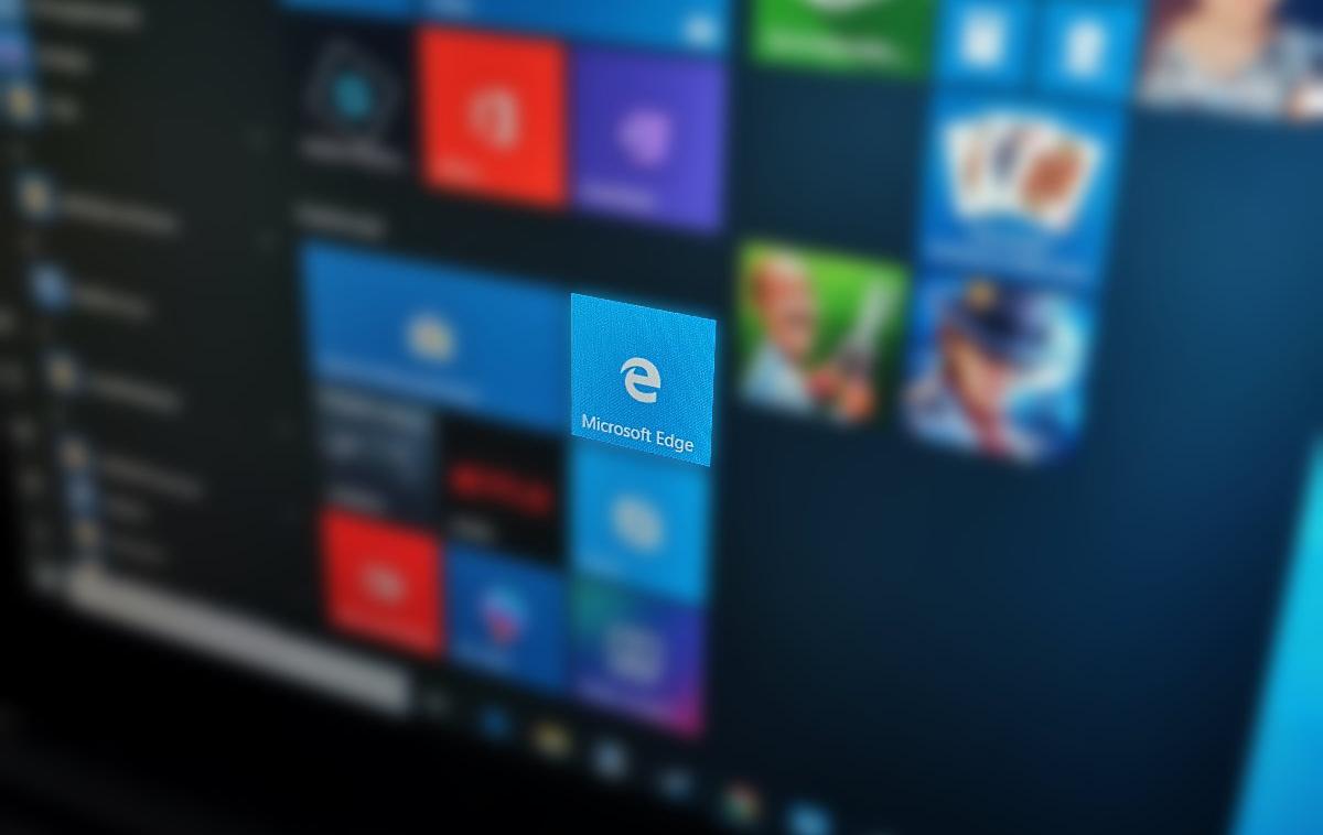 Microsoft Edge | Microsoft Edge je spletni brskalnik s teoretično največjim zagotovljenim dosegom, saj je nameščen na skoraj milijardi vseh osebnih računalnikov. Kljub temu ima več kot štiri leta in pol po izidu še vedno precej nizek tržni delež - po zadnjih podatkih nanj prisega le okrog 4,6 odstotka uporabnikov. | Foto Matic Tomšič