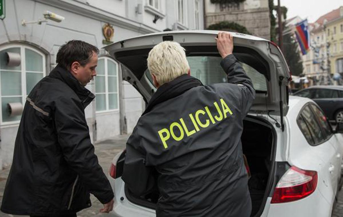 Policija na Mestna občina Ljubljana, december 2015 | Foto Bor Slana