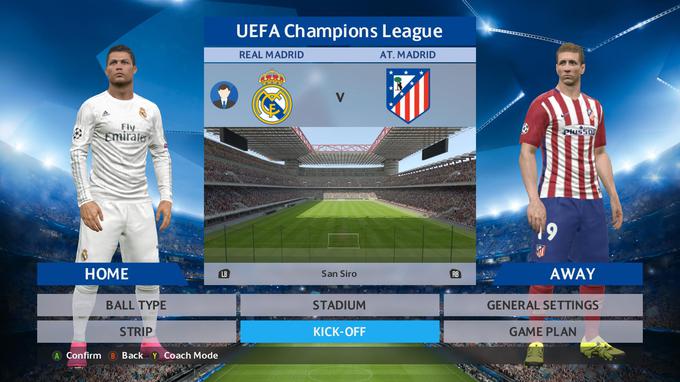 Majhna podobica ob grbu madridskega Reala označuje način trenerja. V novodobnih igrah Pro Evolution Soccer je namreč treba izbrati stran, s katero želimo igrati. Če nato vklopimo način trenerja, bo računalnik tekmo odigral sam, igralec lahko le opravlja menjave in spreminja formacijo. Ker se nismo želeli vmešavati v potek tekme, tega nismo počeli. Da ne bi bilo favoriziranja (avtor tega prispevka sicer ni navijač nobenega od današnjih finalistov lige prvakov, temveč simpatizira z Barcelono), smo način trenerja v drugi tekmi izbrali tudi pri Atleticu.  | Foto: 